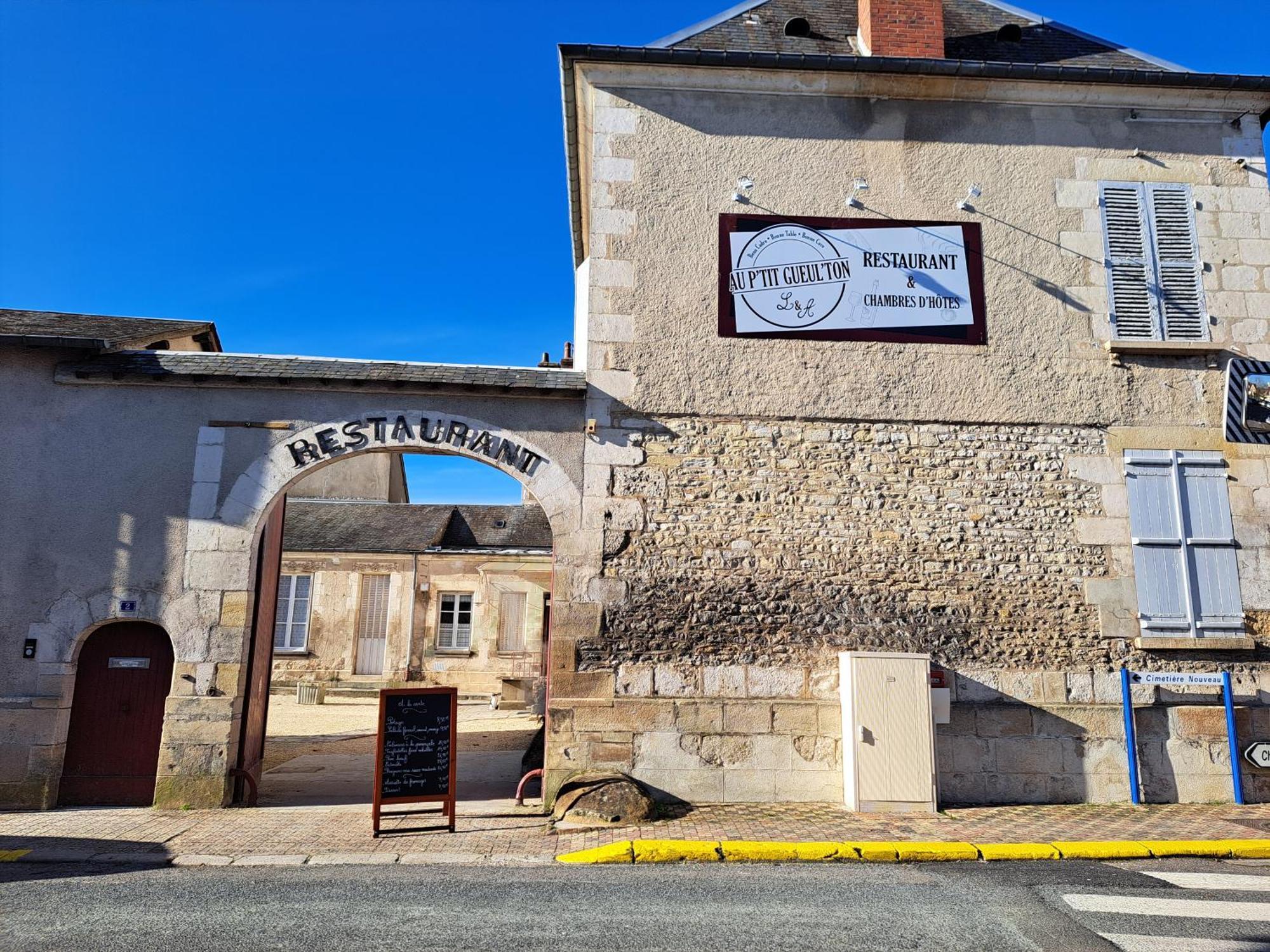 Au P'Tit Gueul'Ton Bed and Breakfast Les Aix-d'Angillon Eksteriør billede